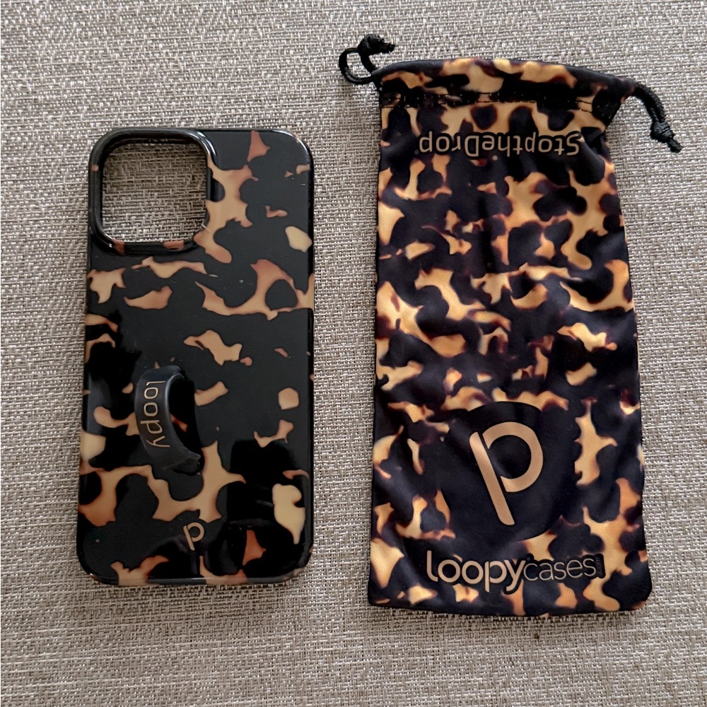 Loopy Tortoise Righty iPhone 13 Pro Max Case